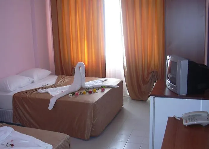 מלון Blue Diamond Alya