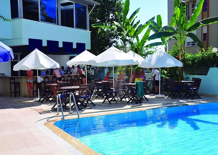 מלון Blue Diamond Alya 4*